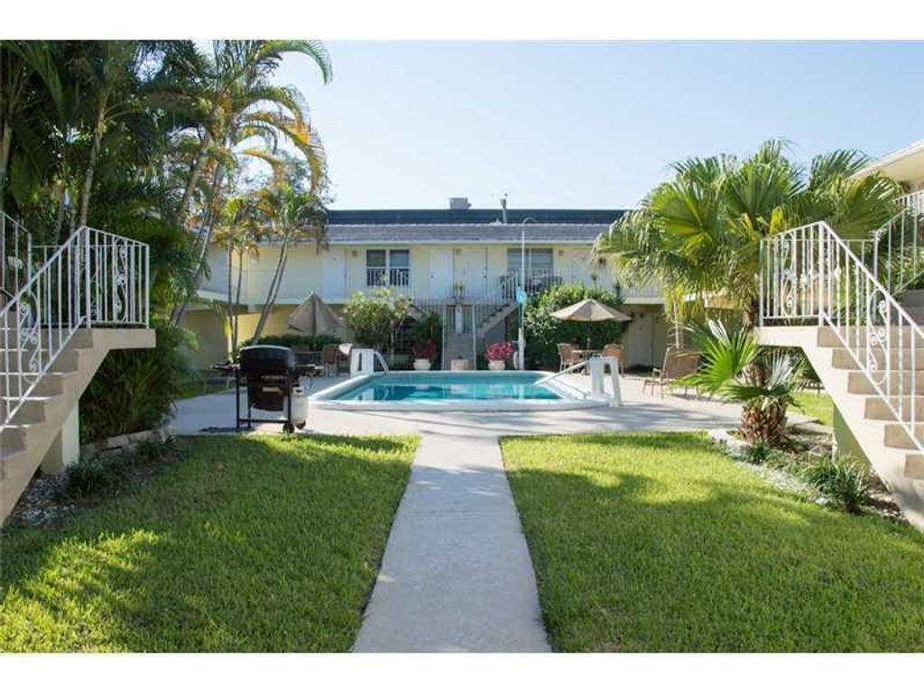 1012 SE 15th Street 102, Fort Lauderdale, FL 33316