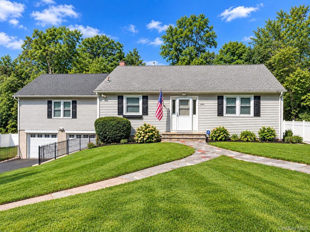 624 Mt View Road, Peekskill, NY 10566 — exterior