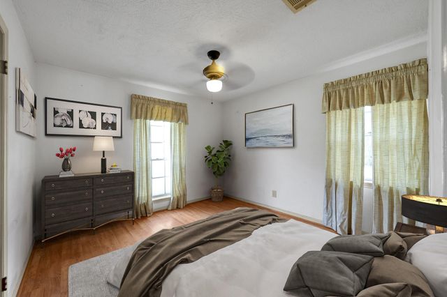 16310 Weaver Lane, Conroe, TX 77303