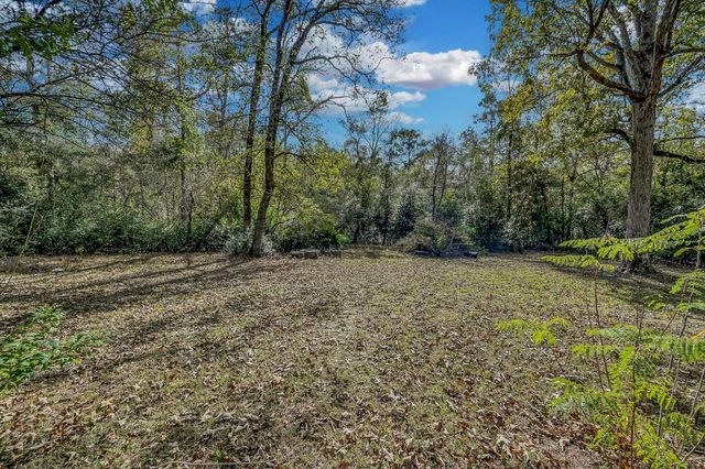 16310 Weaver Lane, Conroe, TX 77303