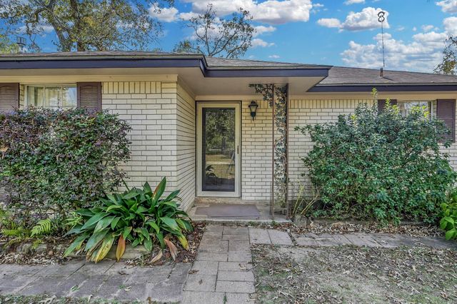 16310 Weaver Lane, Conroe, TX 77303