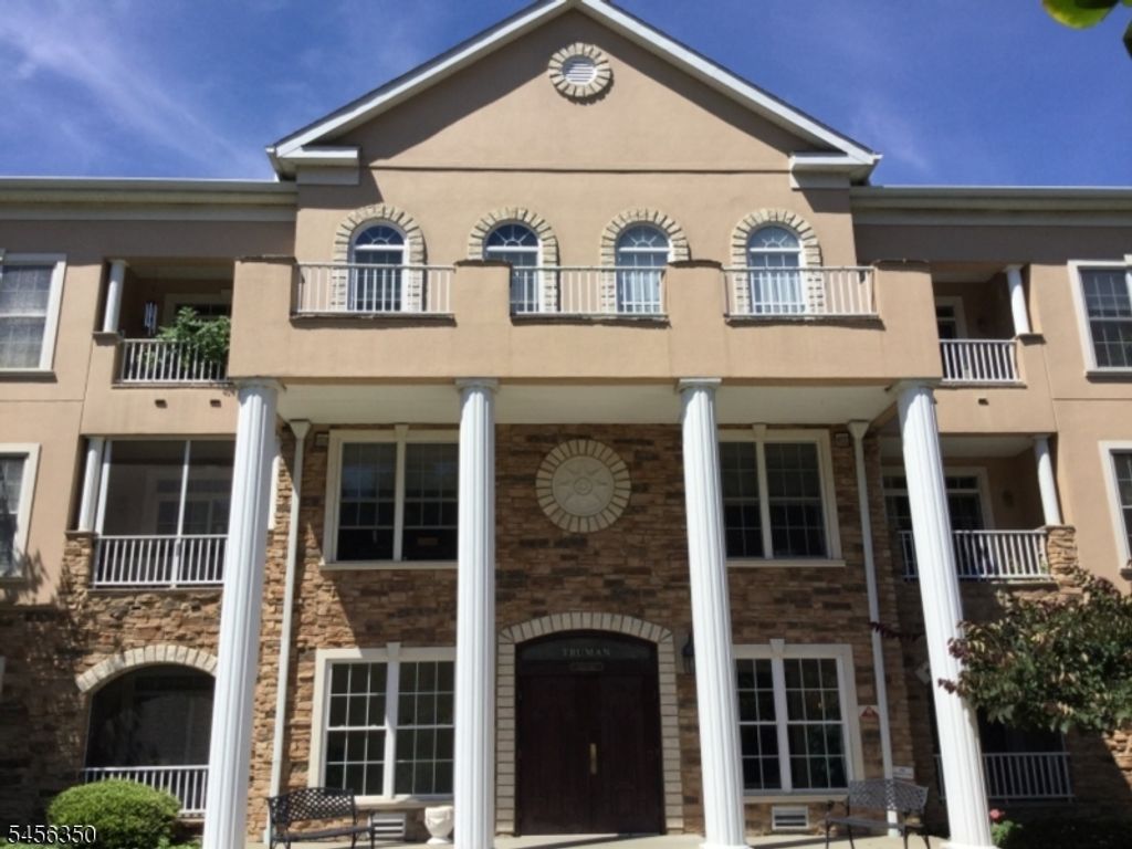 1306 Carter Dr 1306, Rockaway Twp., NJ 07866 — exterior