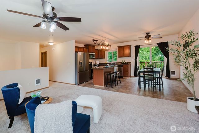 2652 Maryland Way E, Port Orchard, WA 98366