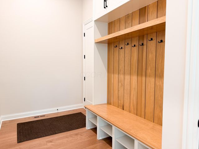 9026 Fox Field Path, Plain City, OH 43064