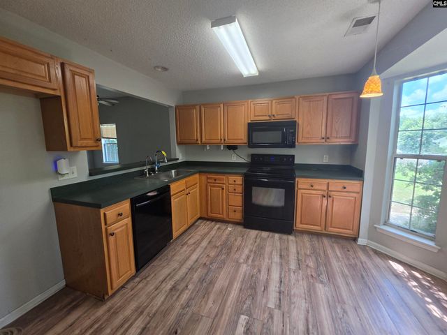 108 Creek Side Court, Lexington, SC 29072