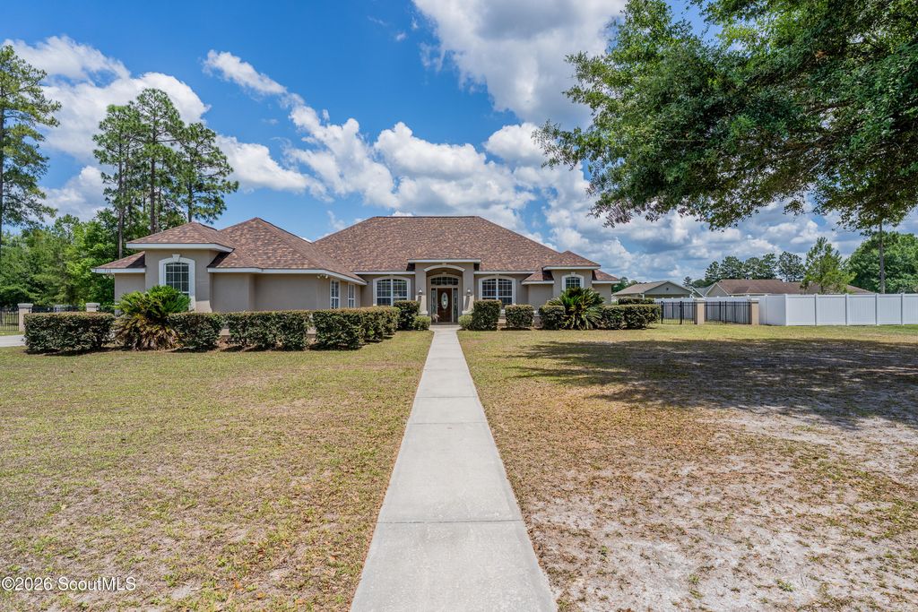 716 Stonewall Jackson Place, Waycross, GA 31503