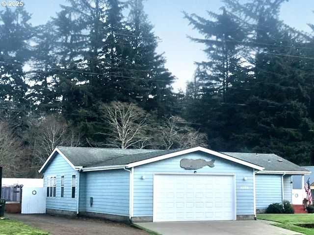 1050 BROADWAY Ave, Winchester Bay, OR 97467