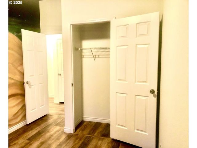 1050 BROADWAY Ave, Winchester Bay, OR 97467