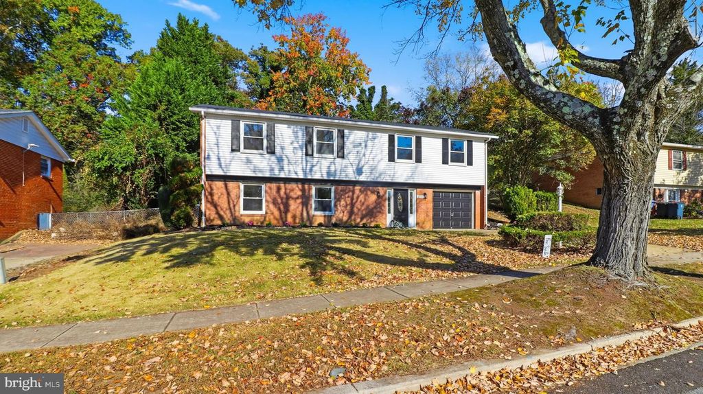 6118 HELLEN LEE DR, Clinton, MD 20735