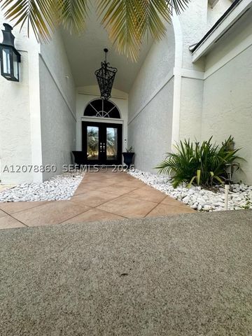 12741 Meadowbreeze Dr, Wellington, FL 33414