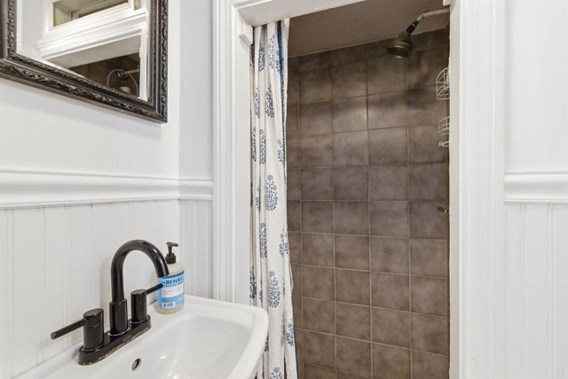 9 Forest Street, Concord, NH 03301