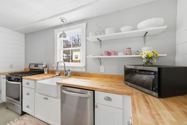 9 Forest Street, Concord, NH 03301