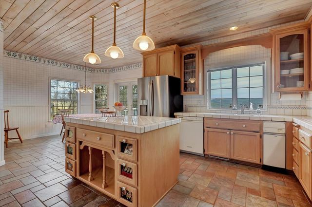 20626 Wildwood West Dr, Penn Valley, CA 95946