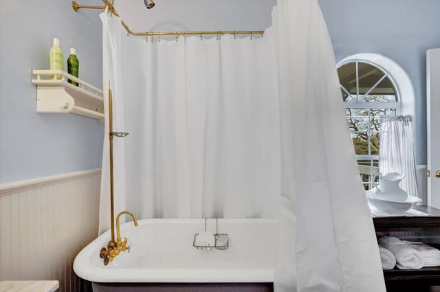 20626 Wildwood West Dr, Penn Valley, CA 95946