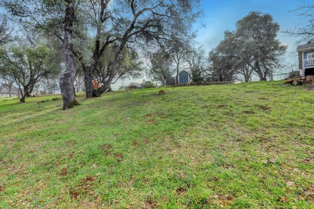 20626 Wildwood West Dr, Penn Valley, CA 95946