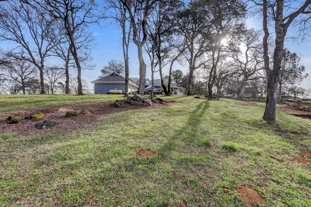 20626 Wildwood West Dr, Penn Valley, CA 95946