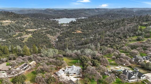 20626 Wildwood West Dr, Penn Valley, CA 95946