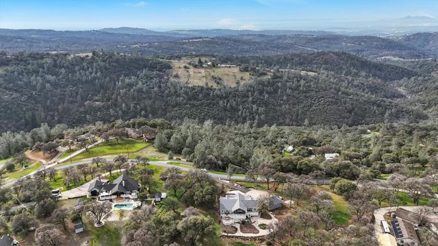 20626 Wildwood West Dr, Penn Valley, CA 95946