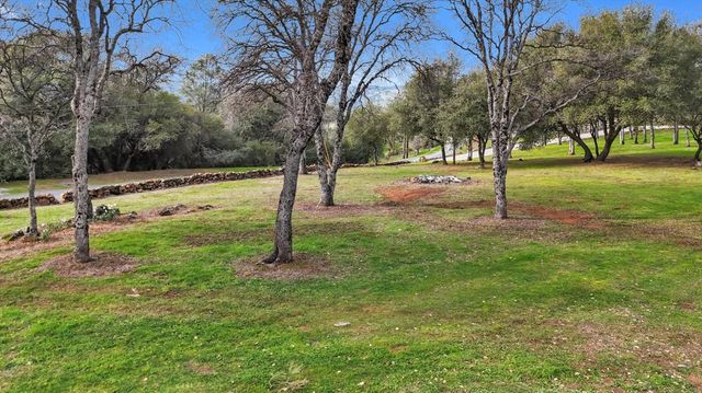 20626 Wildwood West Dr, Penn Valley, CA 95946
