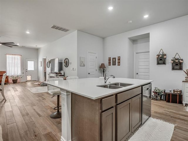 9032 NW 149th Terrace, Yukon, OK 73099