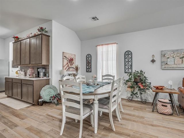 9032 NW 149th Terrace, Yukon, OK 73099