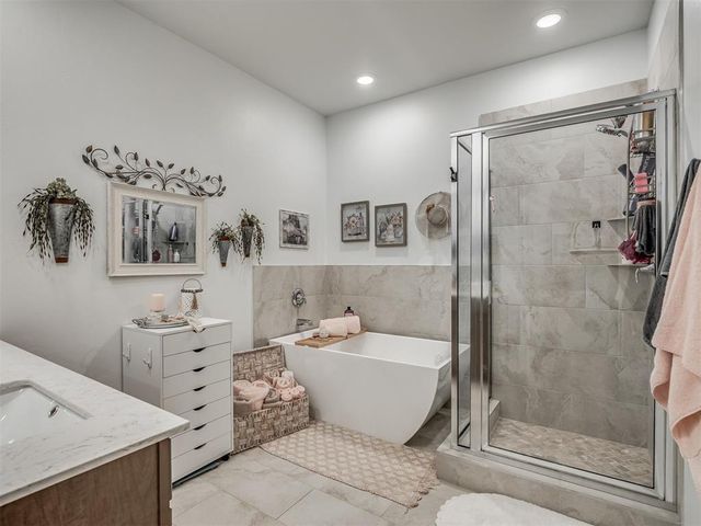 9032 NW 149th Terrace, Yukon, OK 73099