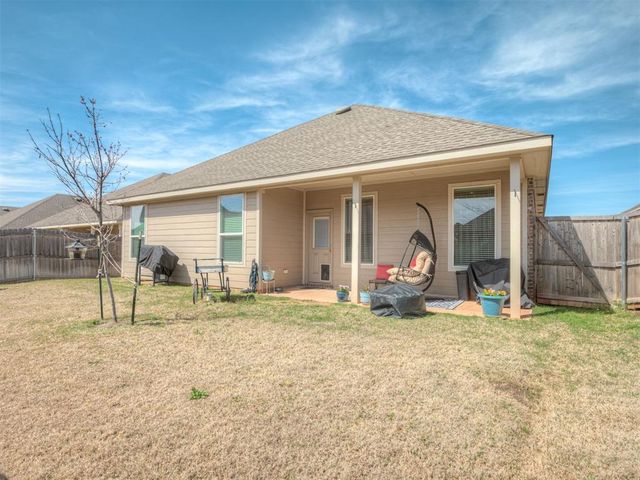 9032 NW 149th Terrace, Yukon, OK 73099