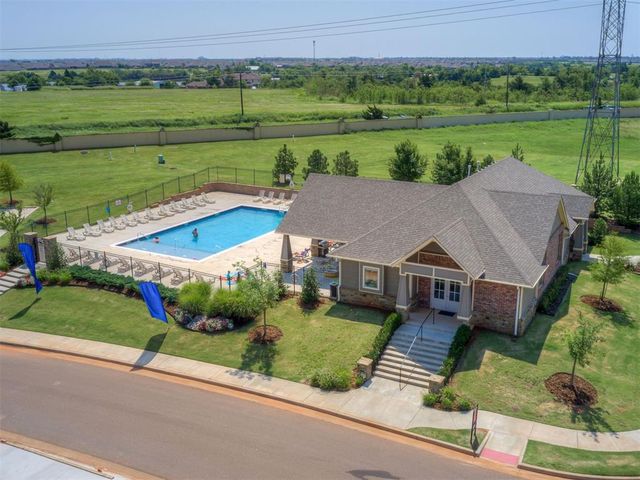 9032 NW 149th Terrace, Yukon, OK 73099