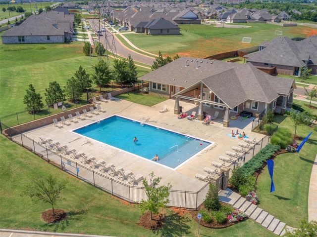 9032 NW 149th Terrace, Yukon, OK 73099