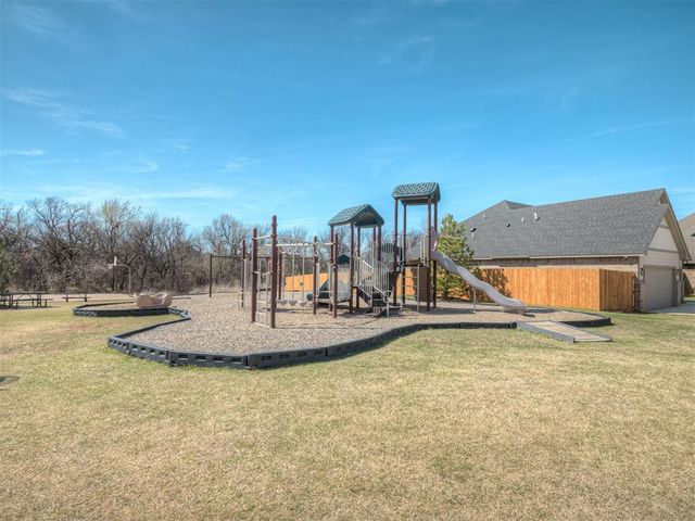 9032 NW 149th Terrace, Yukon, OK 73099
