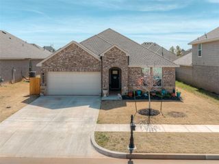 9032 NW 149th Terrace, Yukon, OK 73099