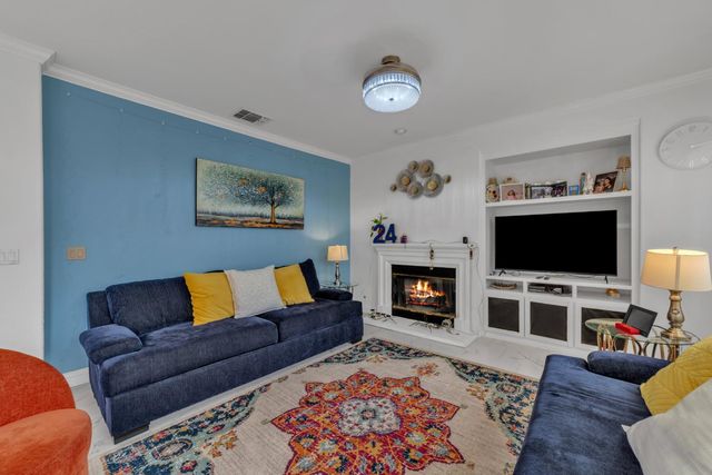 1748 Dunkeld Ln, Folsom, CA 95630