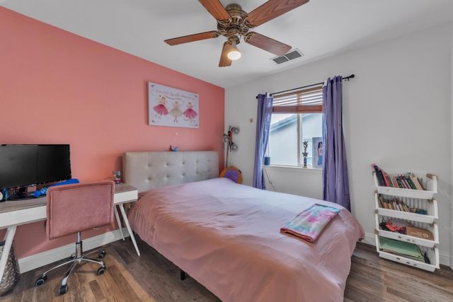 1748 Dunkeld Ln, Folsom, CA 95630