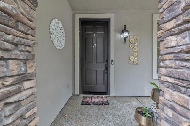 1748 Dunkeld Ln, Folsom, CA 95630