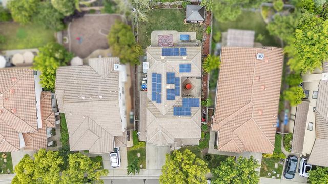 1748 Dunkeld Ln, Folsom, CA 95630