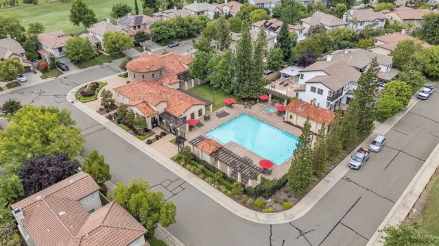1748 Dunkeld Ln, Folsom, CA 95630