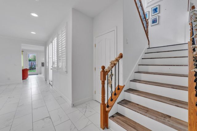 1748 Dunkeld Ln, Folsom, CA 95630