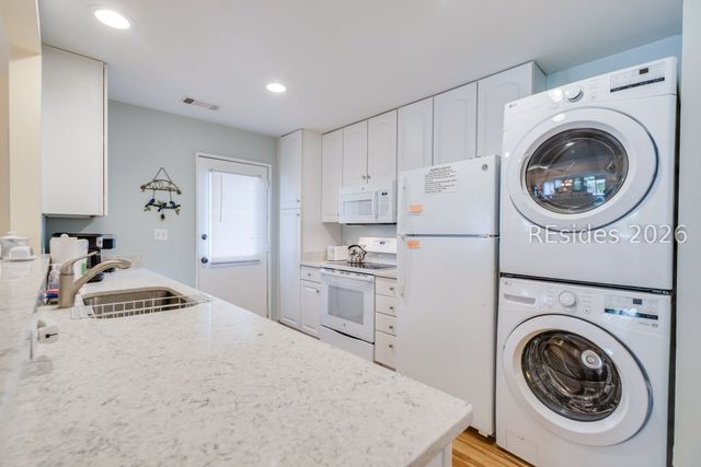45 Queens Folly Rd Apt 518, Hilton Head Island, SC 29928