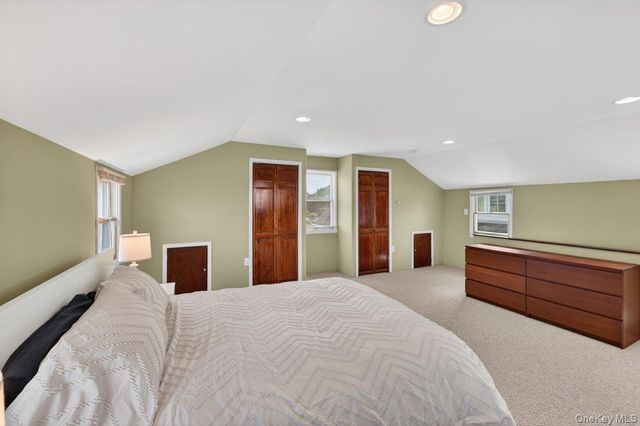 20 Bayview Lane, Amityville, NY 11701