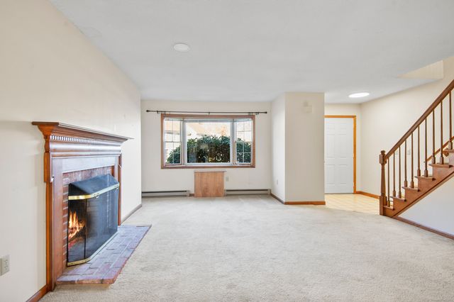 611 Ocean Avenue E5, New London, CT 06320