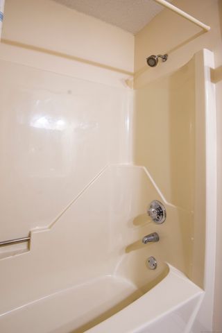 611 Ocean Avenue E5, New London, CT 06320