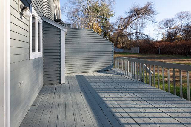 611 Ocean Avenue E5, New London, CT 06320