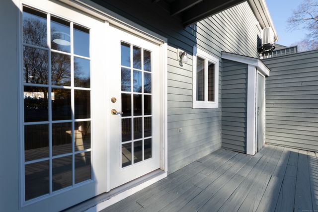 611 Ocean Avenue E5, New London, CT 06320