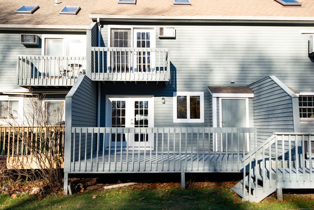 611 Ocean Avenue E5, New London, CT 06320