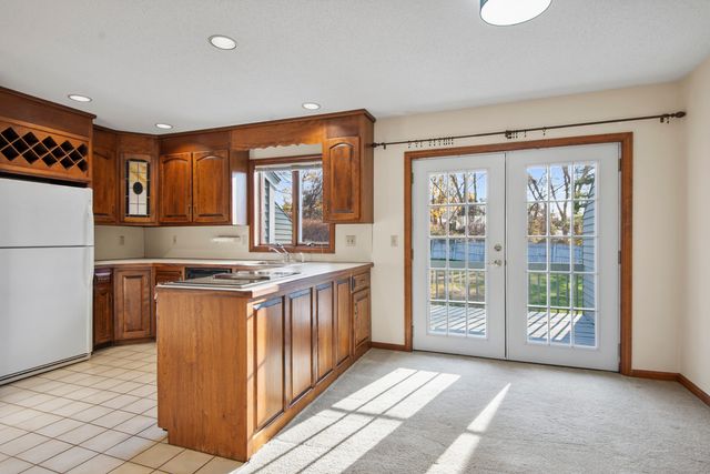 611 Ocean Avenue E5, New London, CT 06320