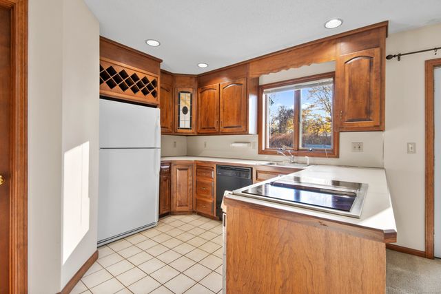 611 Ocean Avenue E5, New London, CT 06320