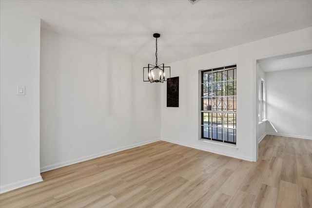 20 Woody Creek Drive, Conroe, TX 77301