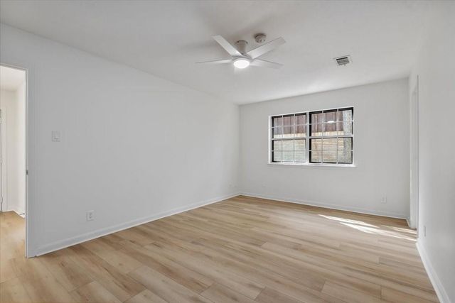 20 Woody Creek Drive, Conroe, TX 77301