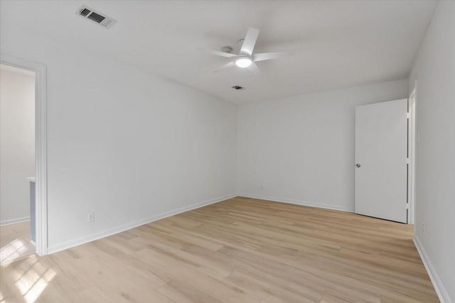 20 Woody Creek Drive, Conroe, TX 77301