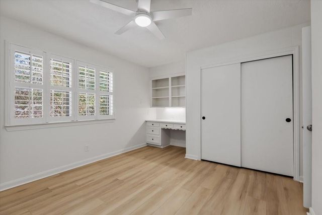 20 Woody Creek Drive, Conroe, TX 77301